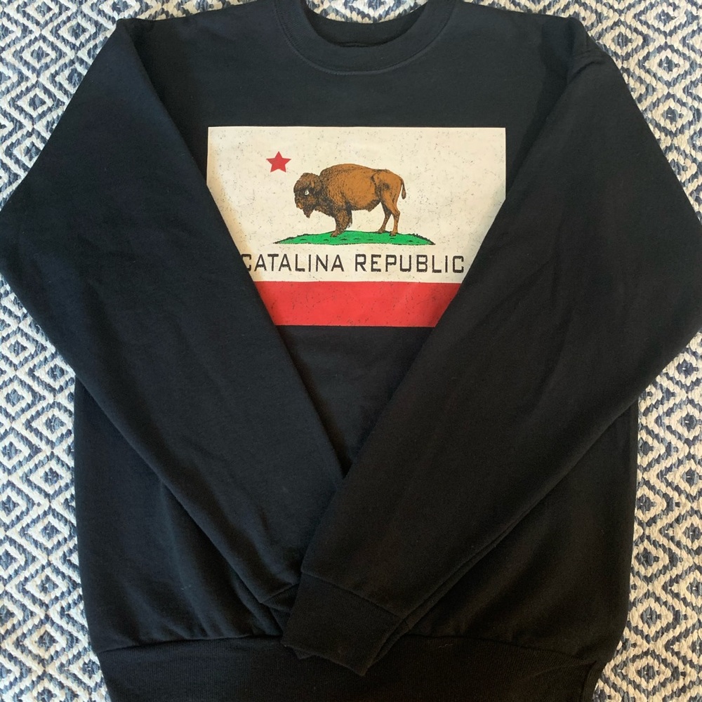 Black Catalina Republic Crew neck